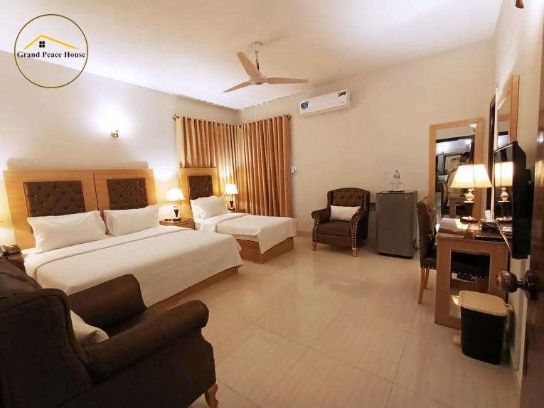 Grand Peace House II Bed and Breakfast Islamabad Buitenkant foto